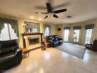 3954 Delos Dr unit 1, Las Vegas, NV 89103 - photo 6