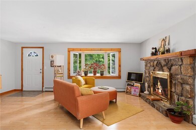 27 Royal Ave, Cranston, RI 02920 - photo 6