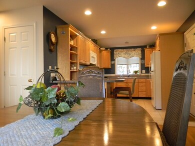 3 Pomeroy Ln unit D, Sunderland, MA 01375 - photo 6