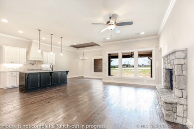 8716 E Iola St, Broken Arrow, OK 74014 - photo 4