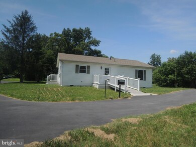 40 Muia Ln, Bunker Hill, WV 25413 - photo 2