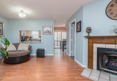 52 Walnut Cir, Merrimack, NH 03054 - photo 4