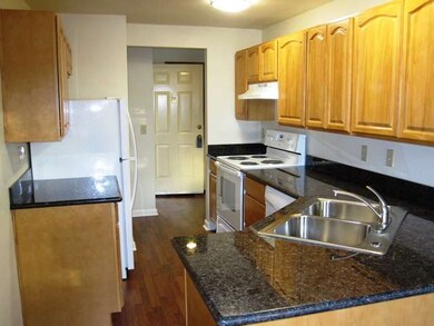 20161 Vikings Crest Loop NE unit 5-103, Poulsbo, WA 98370 - photo 7