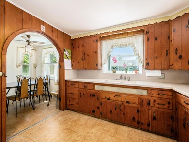 387 Demorest Rd, Columbus, OH 43204 - photo 5