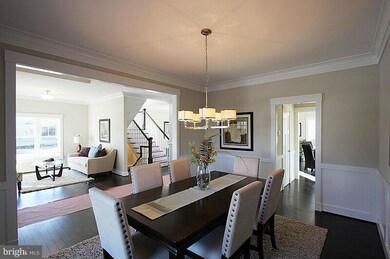 9220 Old Burke Lake Rd, Burke, VA 22015 - photo 3