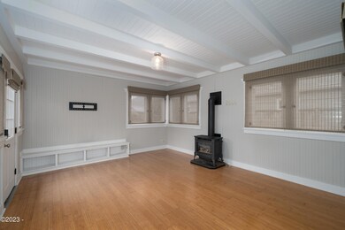 Living Room w/ Gas Stove