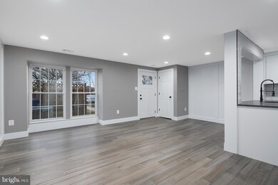 3218 Tapestry Cir, Burtonsville, MD 20866 - photo 7