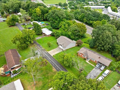 1441 Cherokee Cir, Sevierville, TN 37862 - photo 6