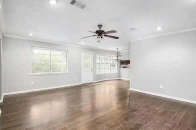 16203 Barcelona Dr, Friendswood, TX 77546 - photo 3