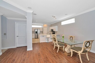 Kitchen Dining Area