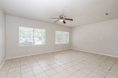 6326 Silver Chalice Dr, Houston, TX 77088 - photo 4