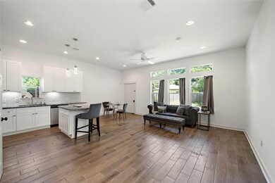 8412 Knox St, Houston, TX 77088 - photo 7