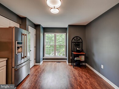 11932 Thurloe Dr, Lutherville Timonium, MD 21093 - photo 4