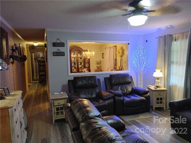 811 Woods Dr, Statesville, NC 28677 - photo 3