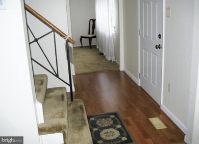16005 Pointer Ridge Dr, Bowie, MD 20716 - photo 2