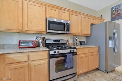 8407 Sequoia Grove Ave, Las Vegas, NV 89149 - photo 6