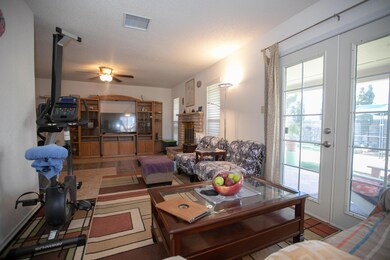 15323 Woodhill Ct, Horizon City, TX 79928 - photo 5