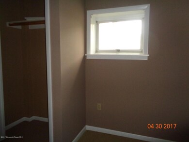2922 bed low