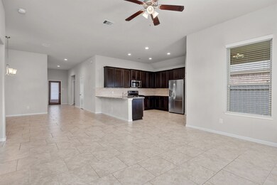 2719 Westland Ln, Pearland, TX 77581 - photo 4