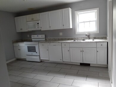 20 Saint Mary's Square, Taunton, MA 02780 - photo 6