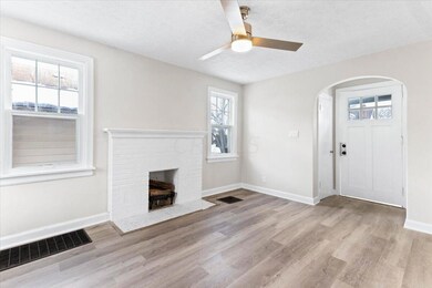 03-Living Room