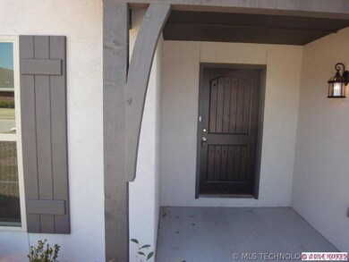 8115 S Hemlock Ave, Broken Arrow, OK 74011 - photo 2