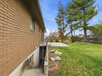 2619 E Sundance Dr, Sandy, UT 84093 - photo 7