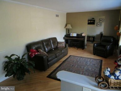 4590 London Bridge Rd, Sykesville, MD 21784 - photo 3