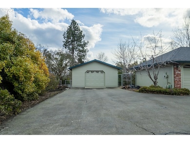2311 Scoville Rd, Grants Pass, OR 97526 - photo 4