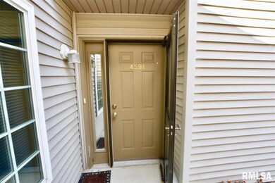 4591 N Thornhill Dr, Peoria, IL 61615 - photo 3