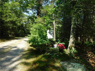 This is the 'top of the private lane', that leads