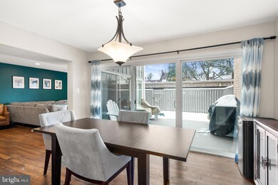 11392 Links Dr, Reston, VA 20190 - photo 5