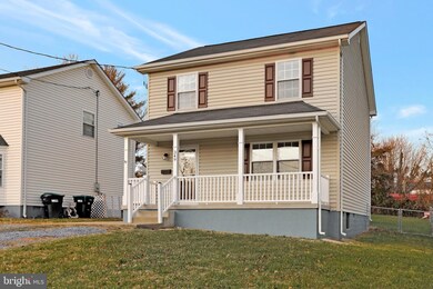 349 Zea St, Strasburg, VA 22657 - photo 2