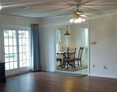 Breakfast nook