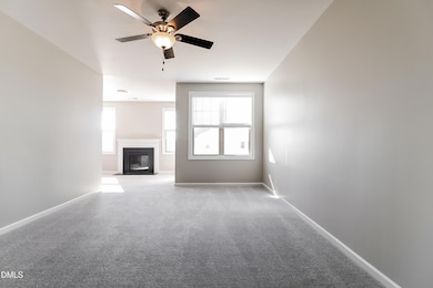 004-photo-living-room-8882490