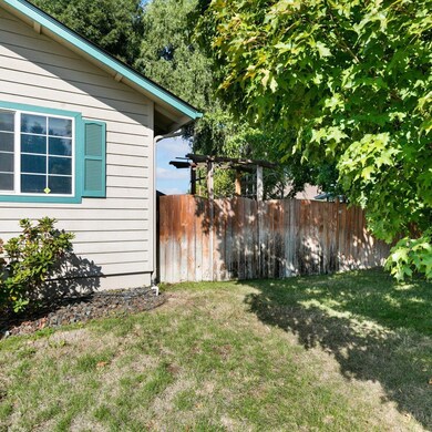 2884 Galaxy Way, Grants Pass, OR 97527 - photo 4