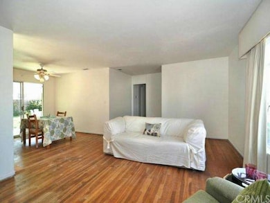 Spacious living room