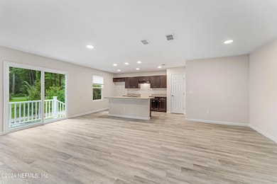 6278 Restlawn Dr, Jacksonville, FL 32208 - photo 7