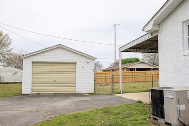 1000 Davidson Ave, Muscle Shoals, AL 35661 - photo 5