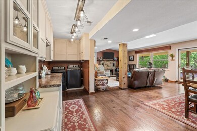 1808 Long Creek Ct, Granbury, TX 76049 - photo 7