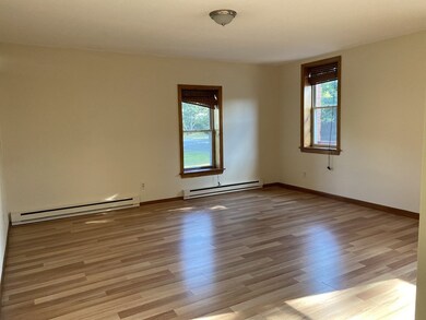 28 Rapalus St unit A, Springfield, MA 01151 - photo 2