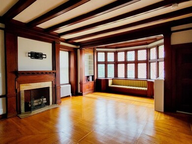 172 Nesmith St unit 1, Lowell, MA 01852 - photo 4