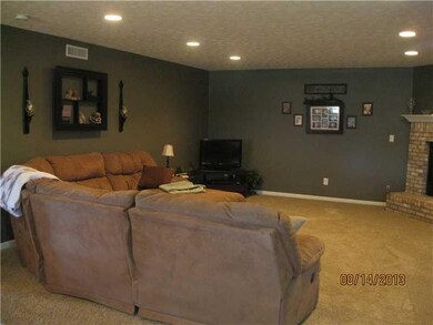 1297 Fiesta Dr, Franklin, IN 46131 - photo 2