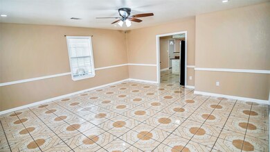 7659 Southern St, Houston, TX 77087 - photo 4