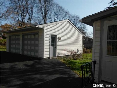 Parking Lot/Garage