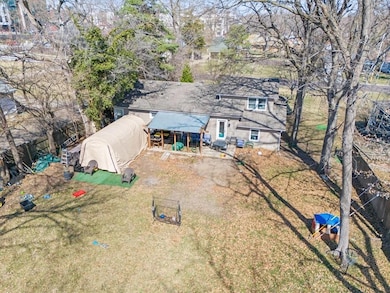 6901 W 82nd St, Overland Park, KS 66204 - photo 2