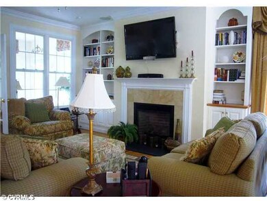 Den/Family/Great Room - The large family room is o