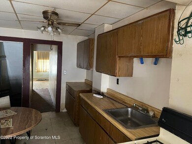 327 Spring St, Scranton, PA 18508 - photo 7