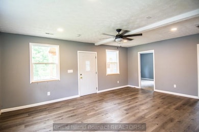 1113 6th St, Aurora, NE 68818 - photo 6