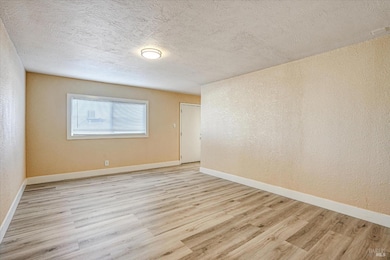 452 Wilshire Ave, Vallejo, CA 94591 - photo 7
